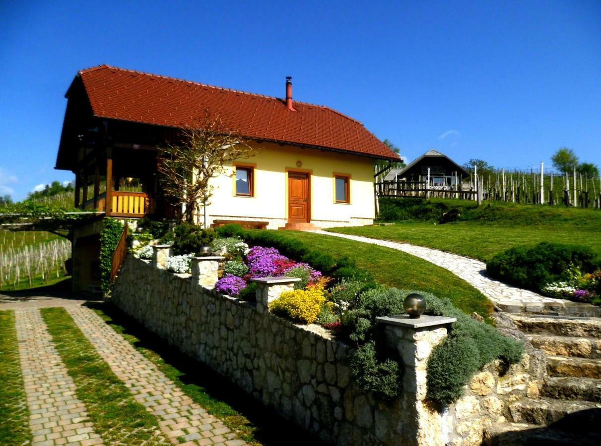 Mirt With Hottub & Sauna Blanca